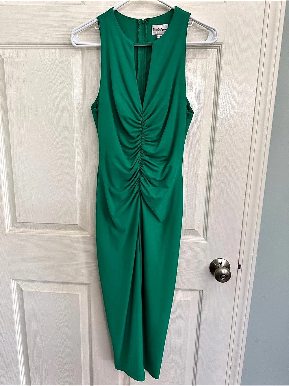 Premier Amour Ruched Maxi Dress in Green Size 4 Like New